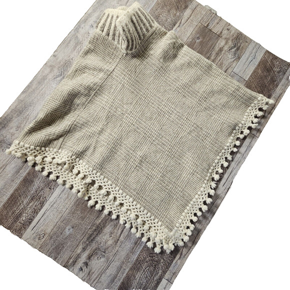 Wool Poncho Cape Fringe Handmade in Mexico Vintage Crochet Hippie Boho Lagenlook - Picture 13 of 14